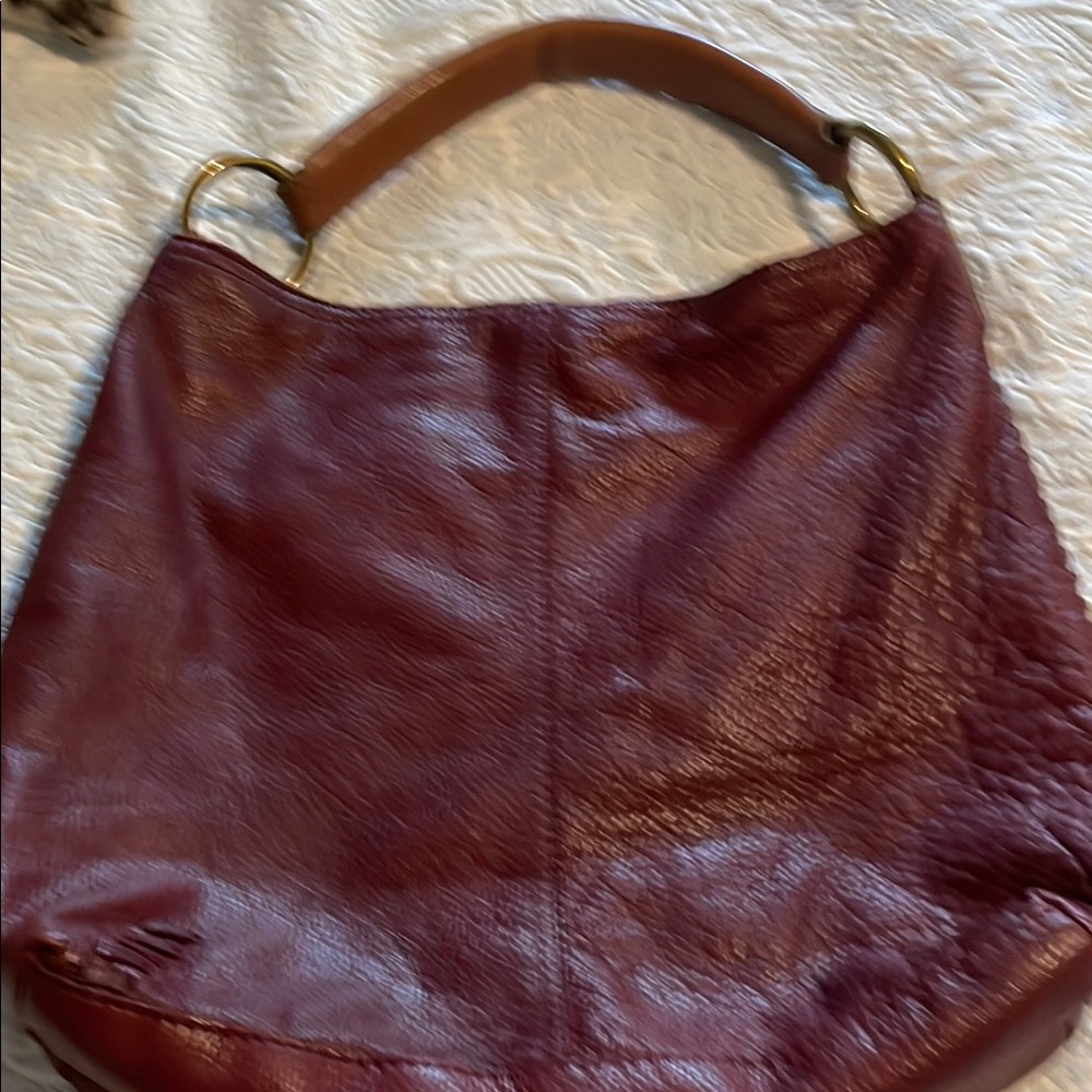 Elegant Burgundy Leather Shoulder Bag